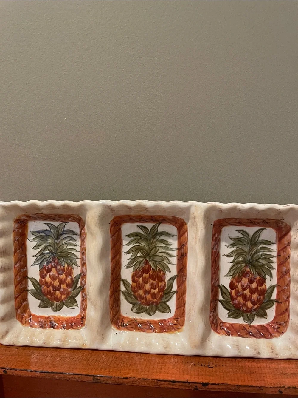 Ceramic Triple Pineapple Serving Tray - Cream and Brown and green like new